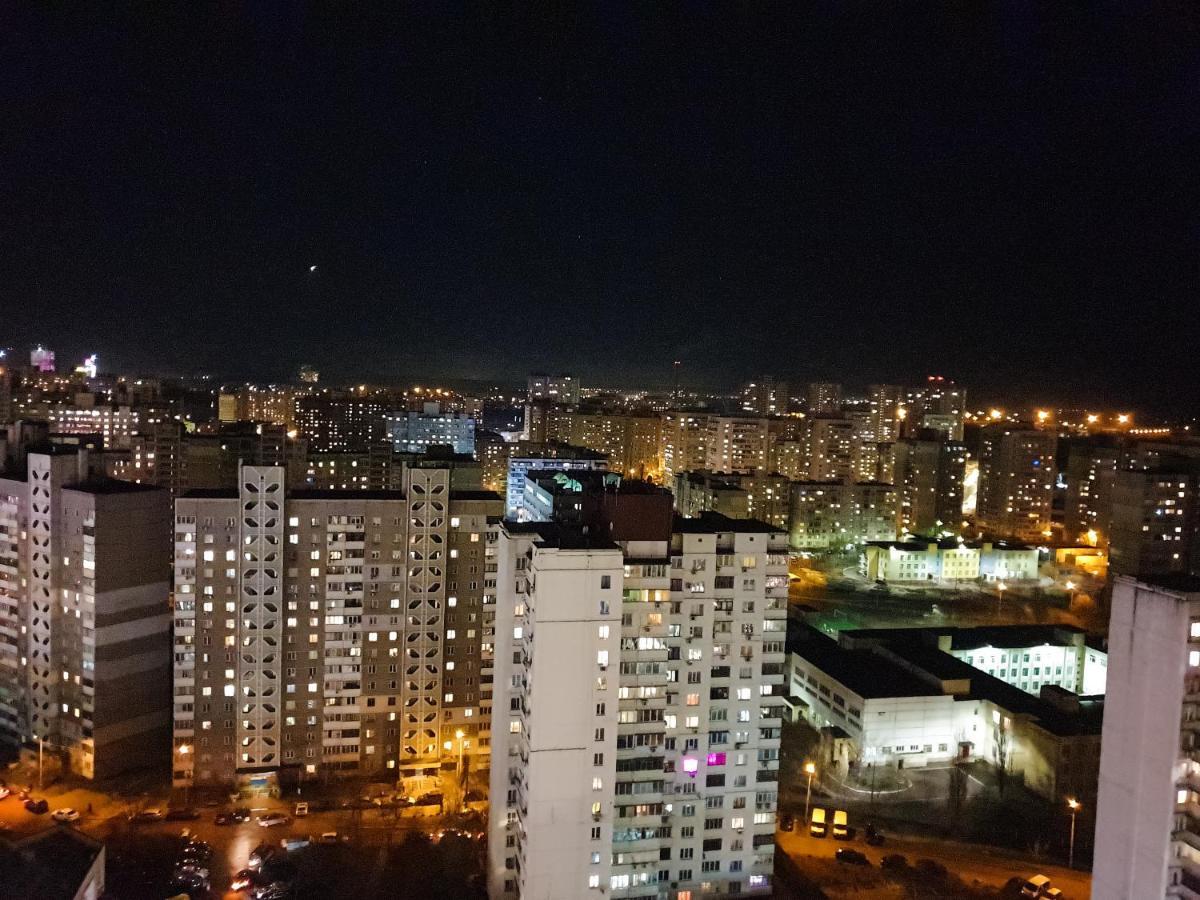 Шикарные Апартаменты 3 Минуты Пешком От М Позняки Kiev Exteriör bild